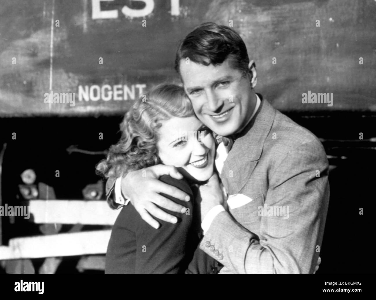 LOVE ME TONIGHT (1932) JEANETTE MACDONALD, MAURICE CHEVALIER LMTN 007 Stockfoto
