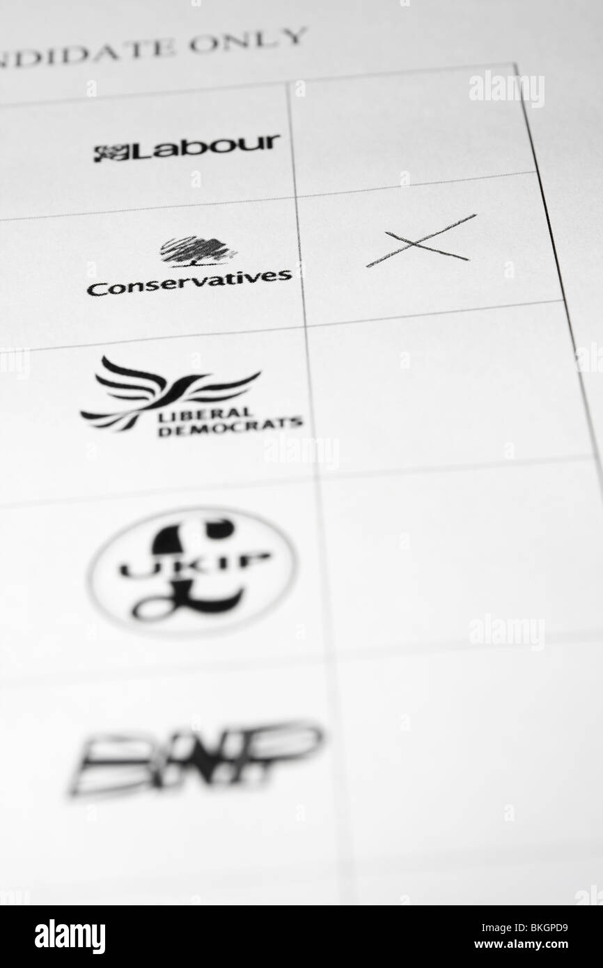 Mock-up der britische allgemeine Wahl Wahlzettel zeigt Abstimmung für konservative Stockfoto