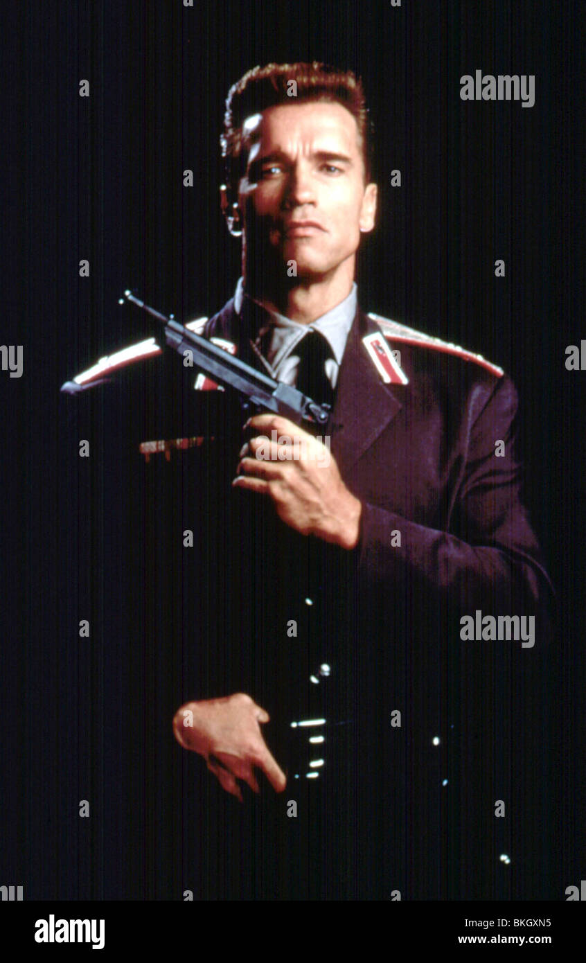 RED HEAT (1988) ARNOLD SCHWARZENEGGER RHT 025 Stockfoto