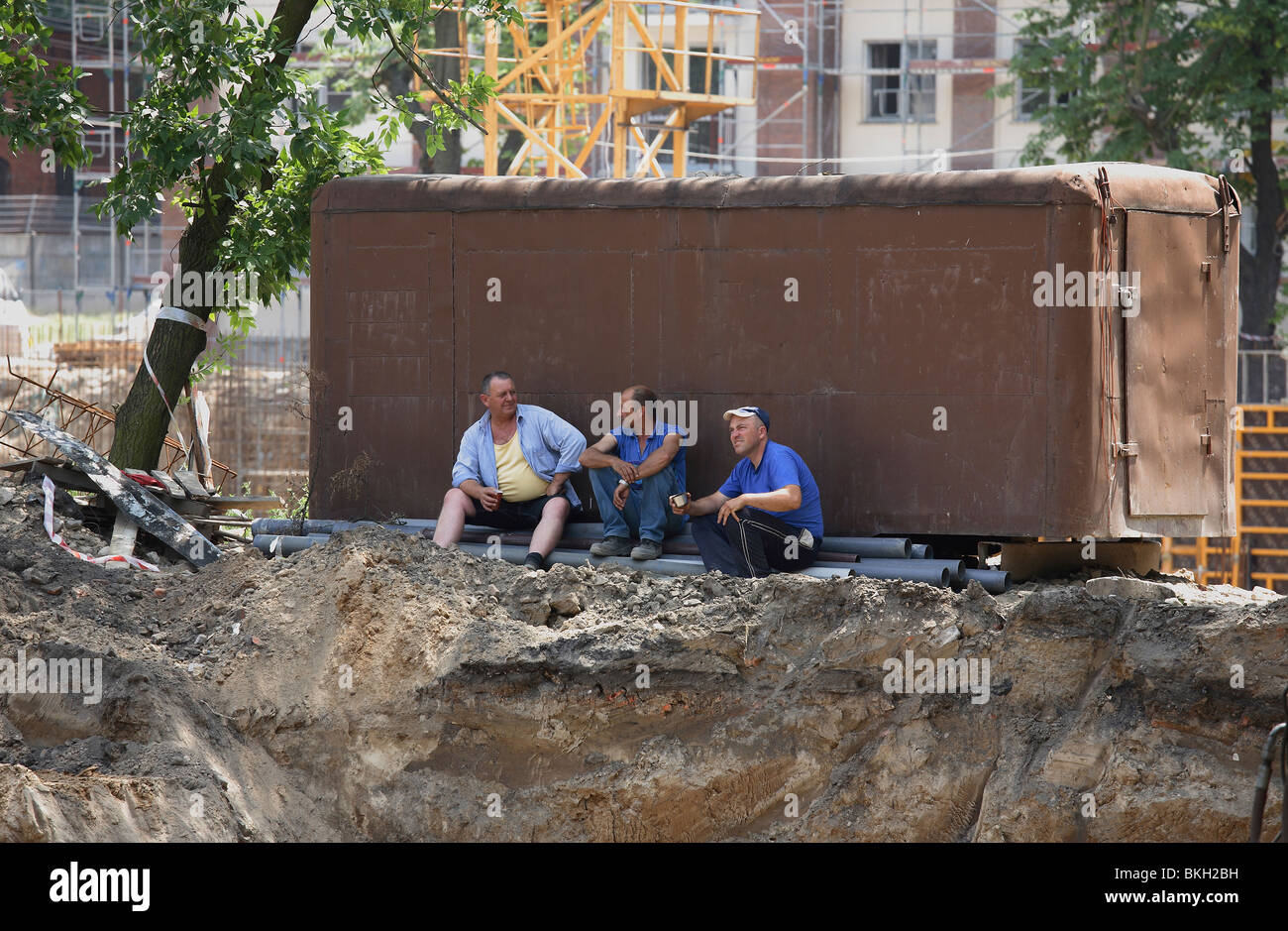 Bauarbeiter während einer Arbeitspause, Poznan, Polen Stockfoto