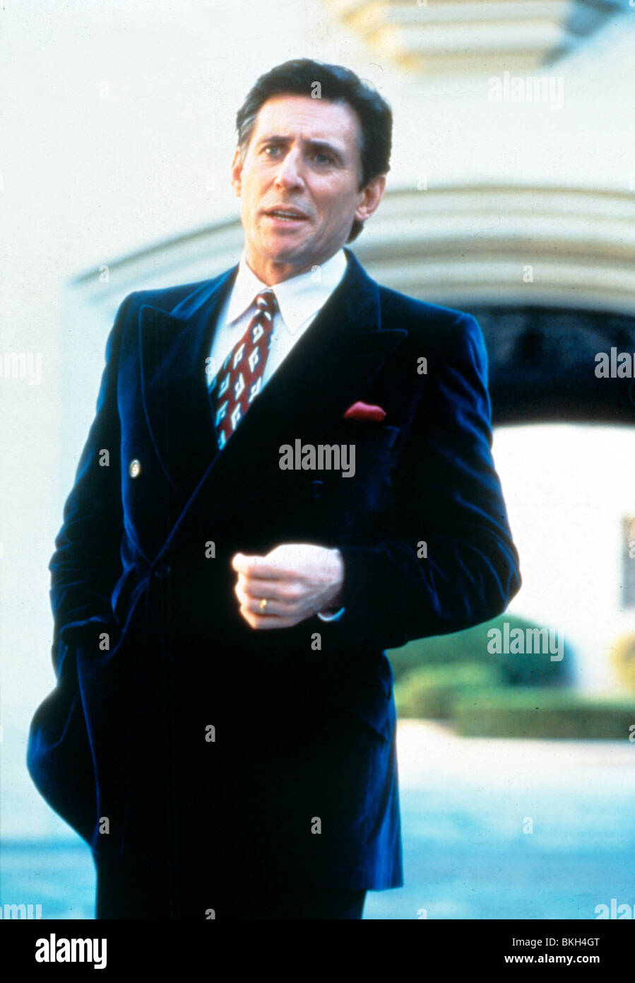 WEAPONS OF MASS ABLENKUNG (TVM) (1997) GABRIEL BYRNE WEMD 002 Stockfoto