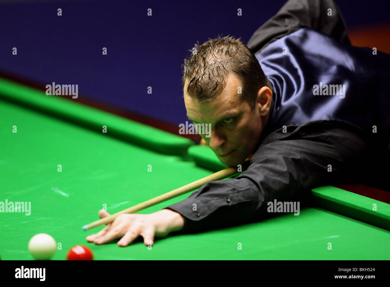 MARK DAVIS SNOOKER Weltmeisterschaft der Tiegel SHEFFIELD ENGLAND 21. April 2010 Stockfoto