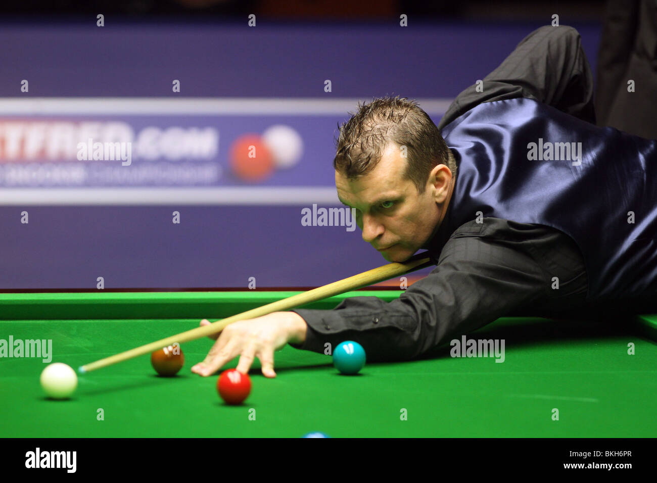 MARK DAVIS SNOOKER Weltmeisterschaft der Tiegel SHEFFIELD ENGLAND 21. April 2010 Stockfoto