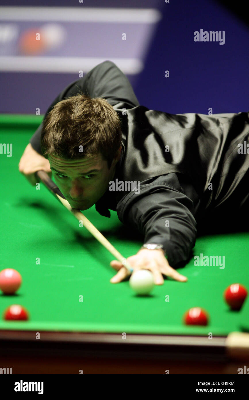 MICHAEL HOLT WORLD SNOOKER CHAMPIONSHIP der Tiegel SHEFFIELD ENGLAND 17. April 2010 Stockfoto