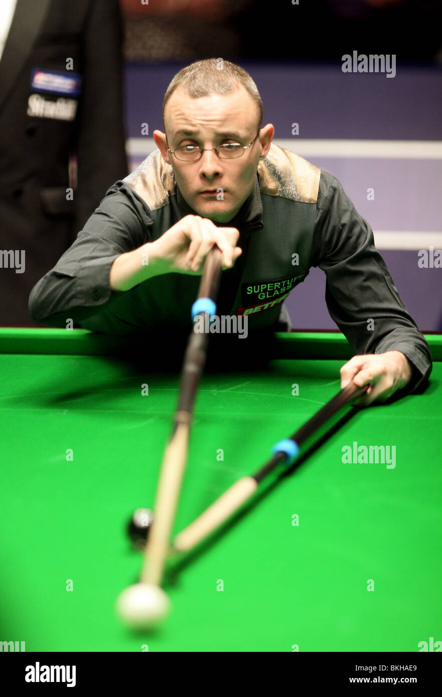 MARTIN GOULD WORLD SNOOKER CHAMPIONSHIP der Tiegel SHEFFIELD ENGLAND 19. April 2010 Stockfoto