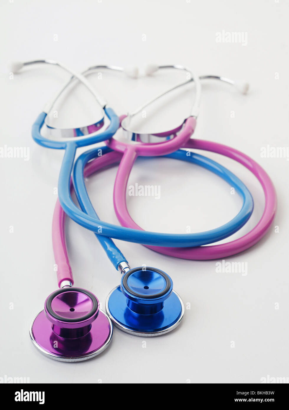 tolles Bild von rosa und blauen Stethoskope Stockfoto