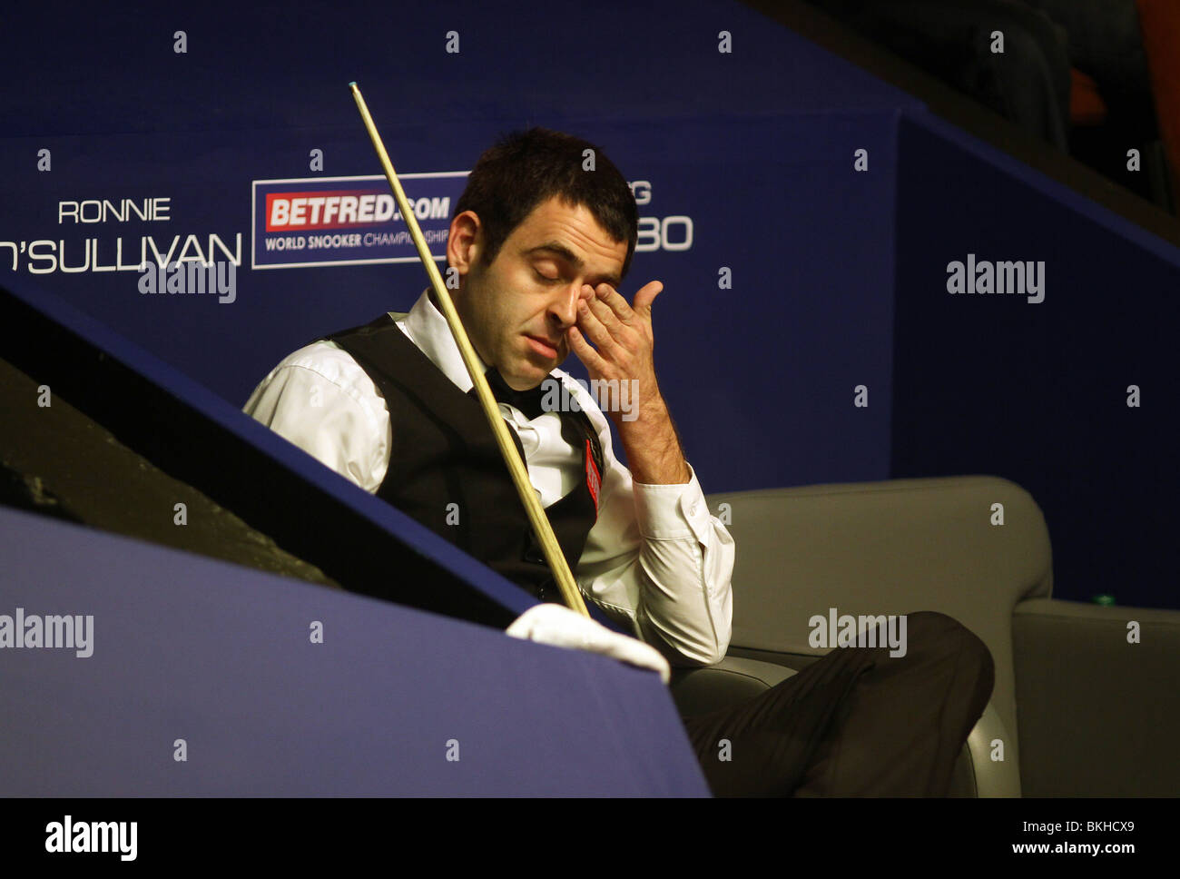 RONNIE O'SULLIVAN SNOOKER Weltmeisterschaft der Tiegel SHEFFIELD ENGLAND 19. April 2010 Stockfoto