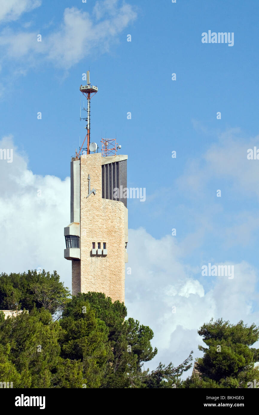 Israel, Jerusalem, Mt. Scopus. Der Turm von der Hebräischen Universität in Jerusalem Stockfoto