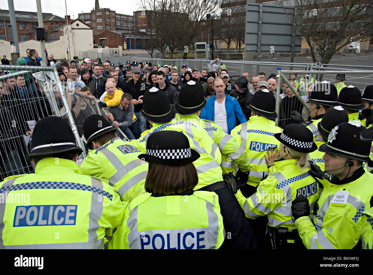 English Defense League rechten Flügel protestieren wieder Moschee in Dudley März 2010 Stockfoto