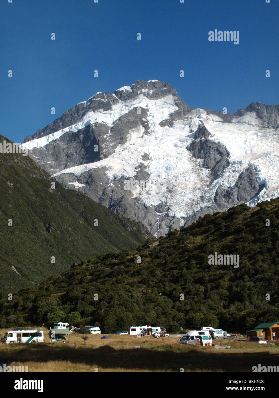 White Hills Camping unter dem Mueller Gletscher im Aoraki Mount Cook National Park, Canterbury, Neuseeland Stockfoto