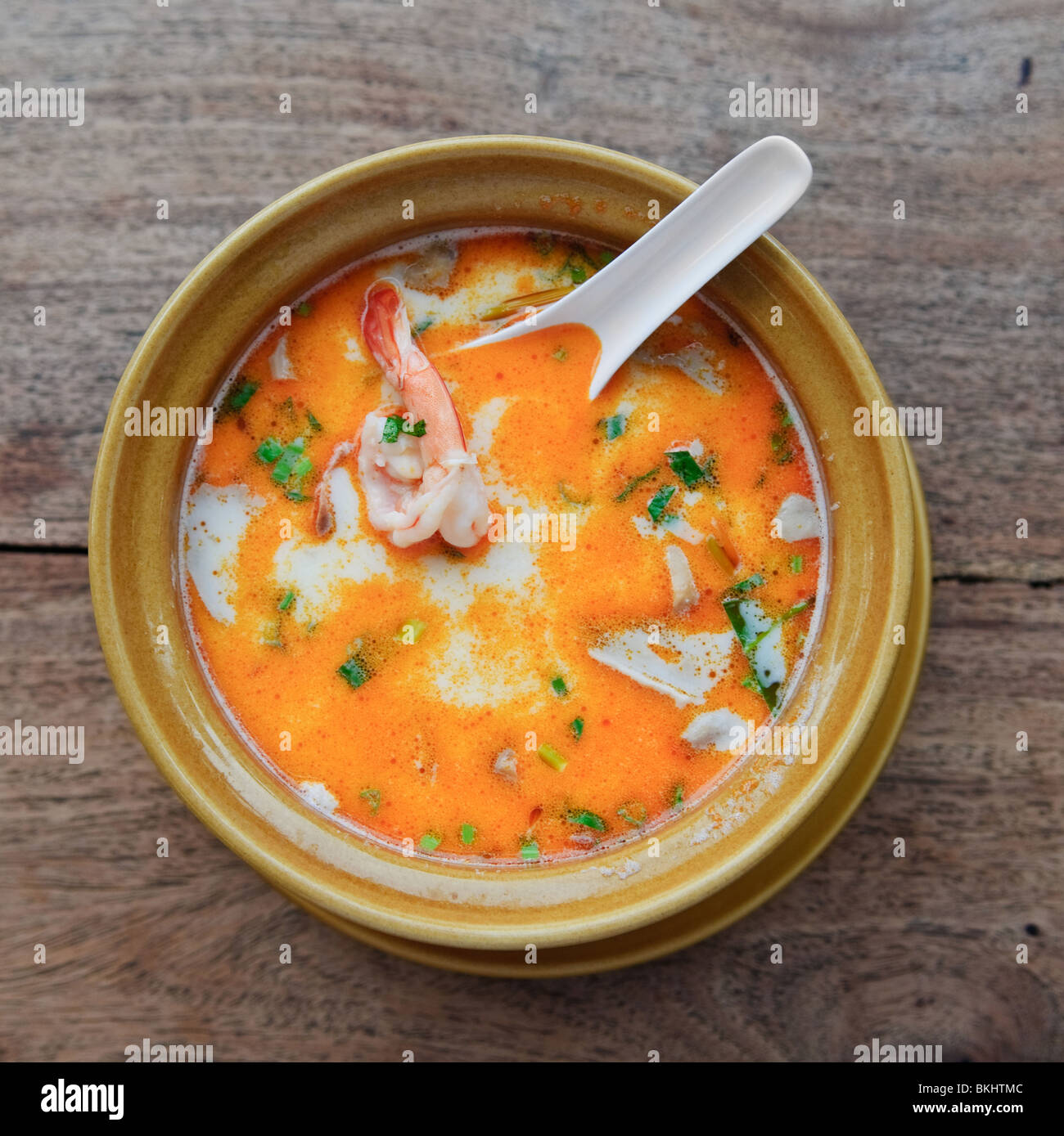 Traditionelle Thai Tom Yam Kung Suppe Stockfoto