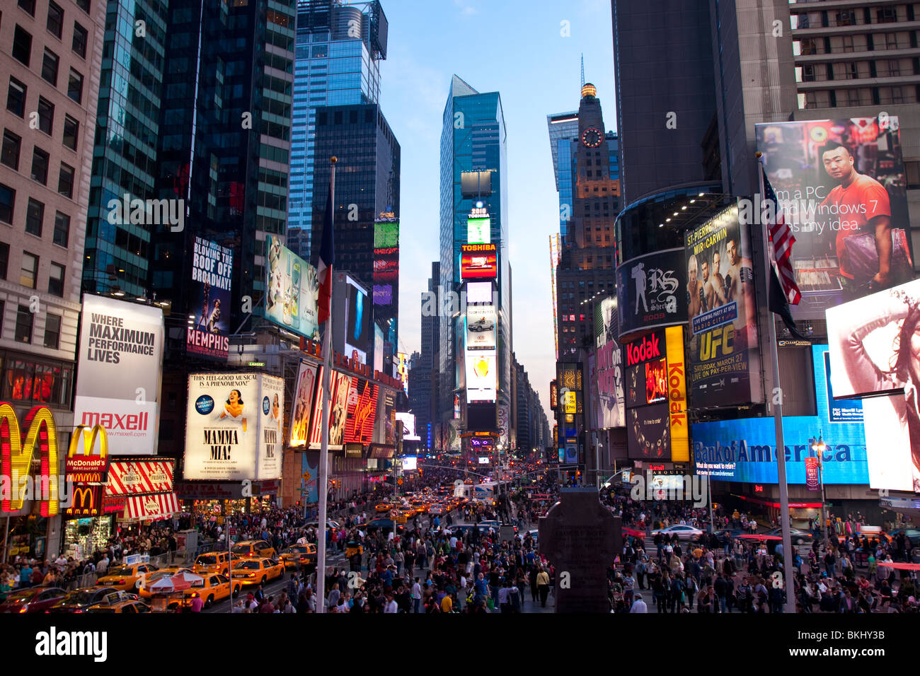 Times Square in der Abenddämmerung, New York City, USA Stockfoto