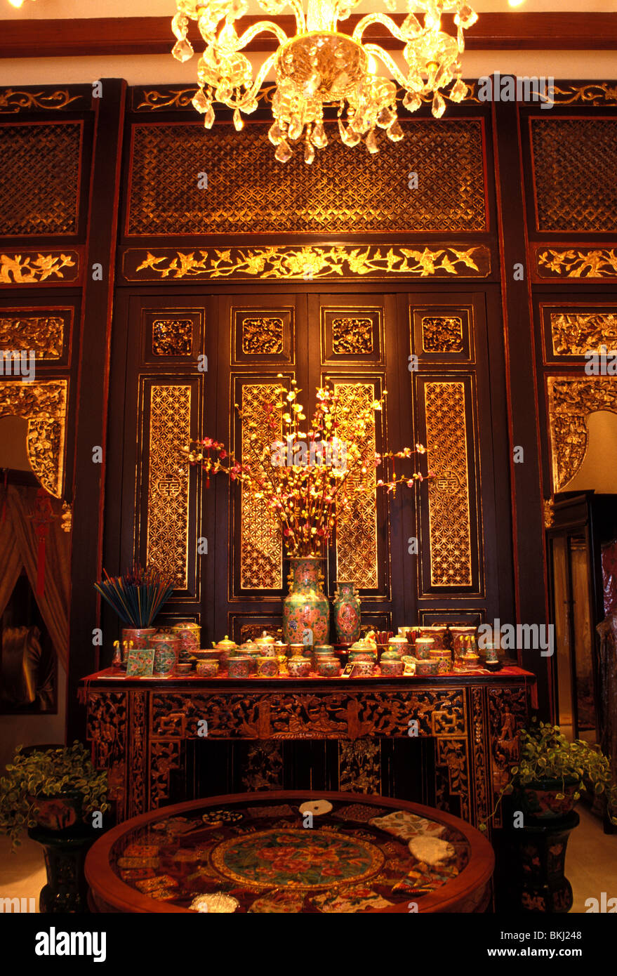 Altar in Rumah Bebe Peranakan Haus, Singapur Stockfoto