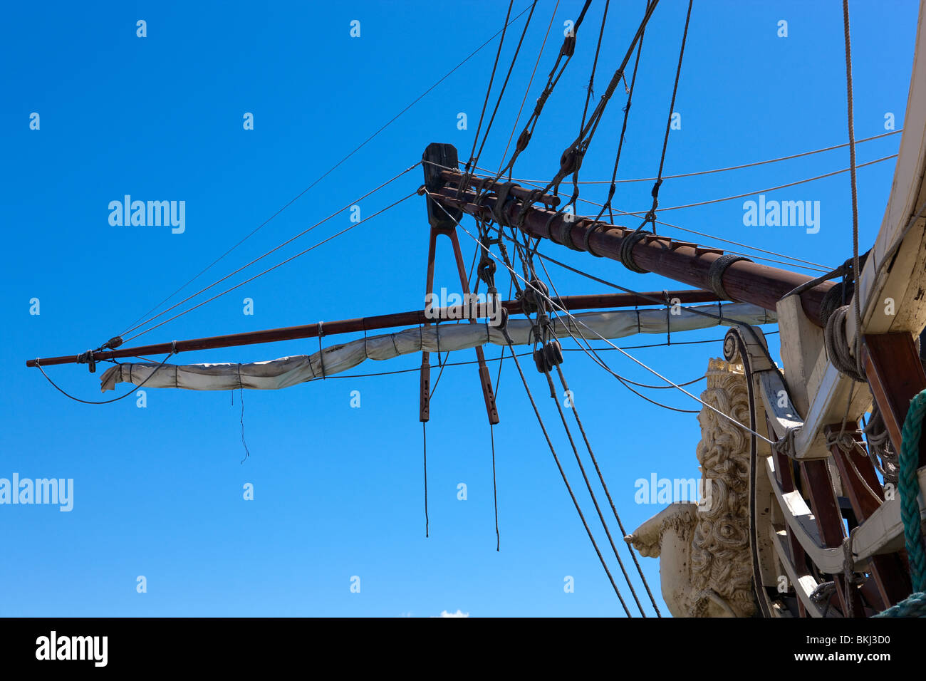 Nachbau des Kriegsschiffes Santisima Trinidad. Hafen von Malaga. Andalusien. Spanien. Stockfoto