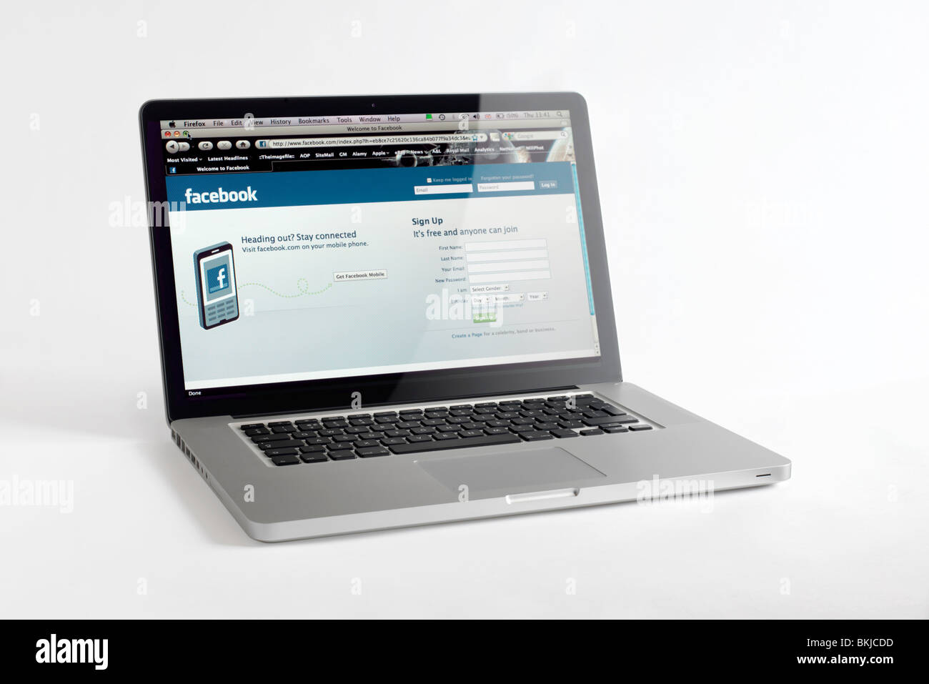 Facebook auf einem laptop Stockfoto