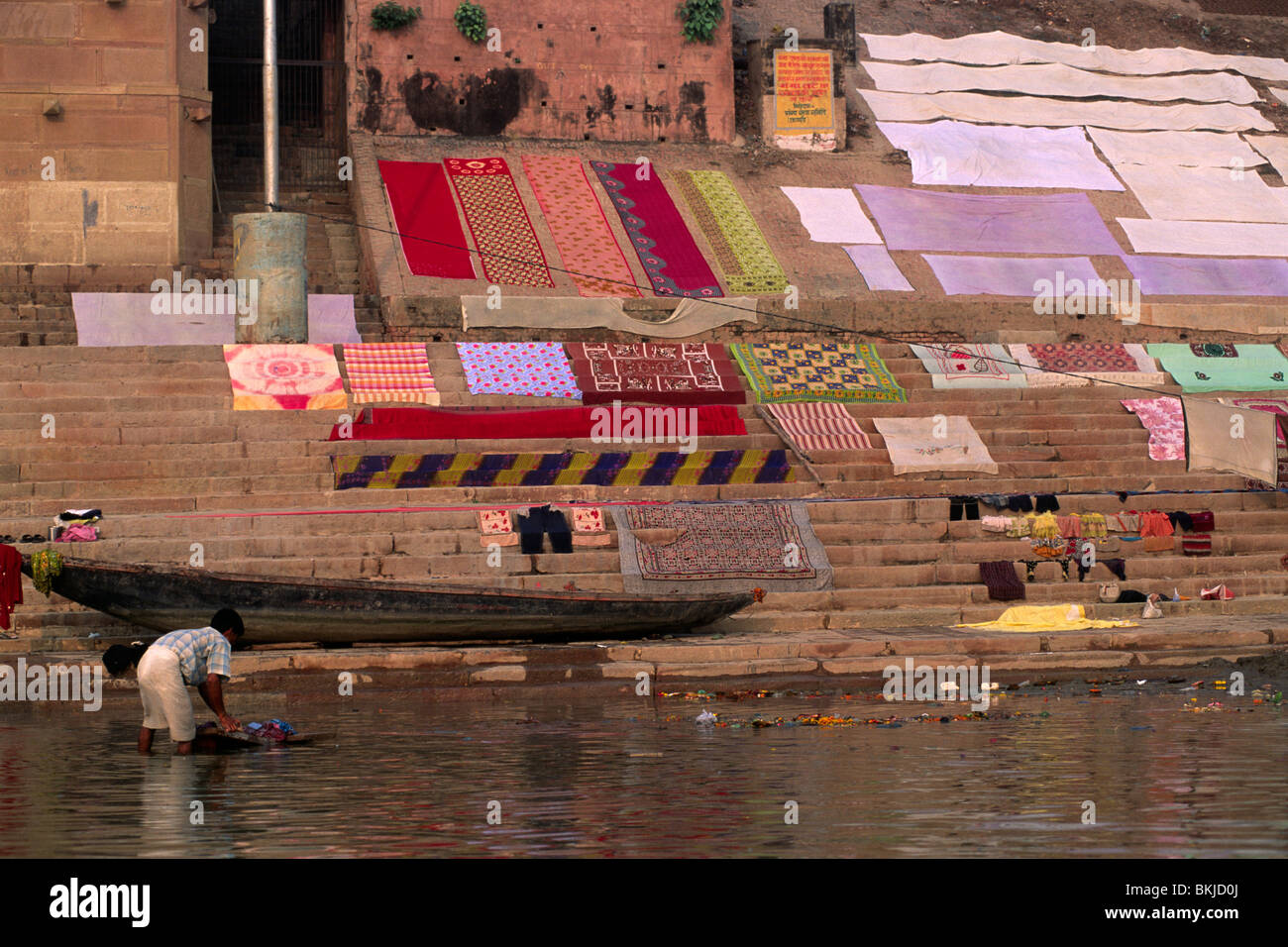 Indien, Uttar Pradesh, Varanasi, Ganges Fluss, Wäscherei Stockfoto