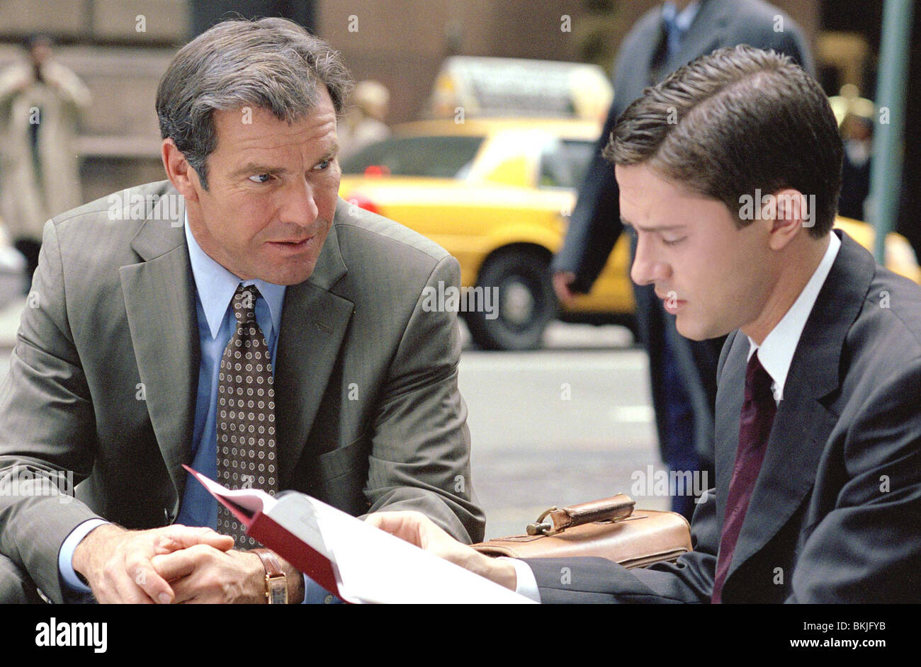 IN GOOD COMPANY (2004) DENNIS QUAID, TOPHER GRACE INGO 001 - EINE Stockfoto