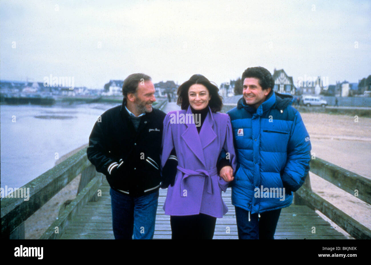 CLAUDE LELOCH (DIR) O/S "EIN MANN UND EINE FRAU: 20 JAHRE SPÄTER" (1986) MIT JEAN-LOUIS TRINTIGNANT, ANOUK AIMEE CLEL 001 Stockfoto