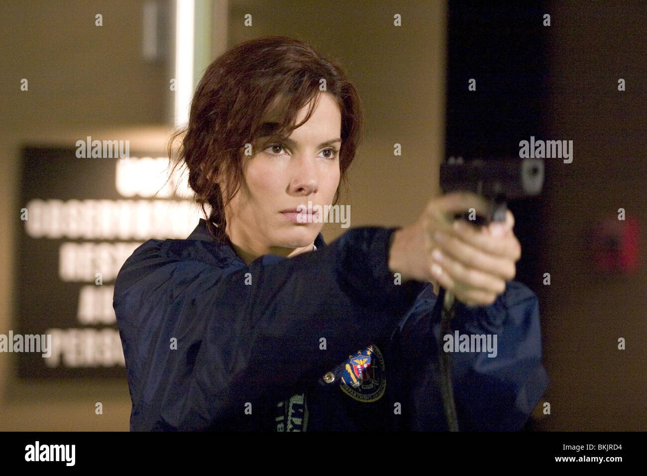 MISS UNDERCOVER 2: BEWAFFNET UND FABELHAFTE (2005) SANDRA BULLOCK MSC2 001-13 Stockfoto