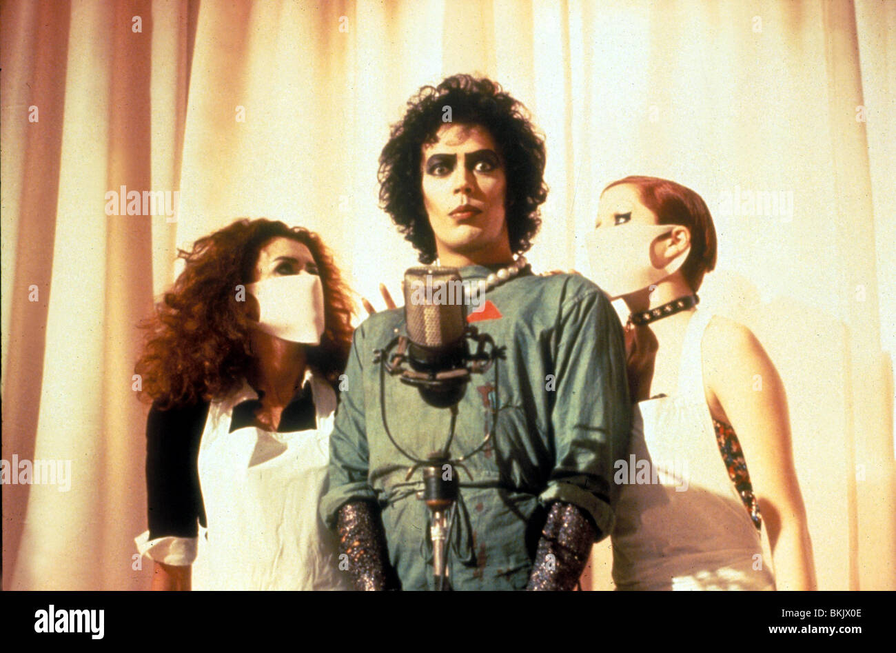 THE ROCKY HORROR PICTURE SHOW (1975) PATRICIA QUINN, TIM CURRY, WENIG NELL RHPS 028 Stockfoto