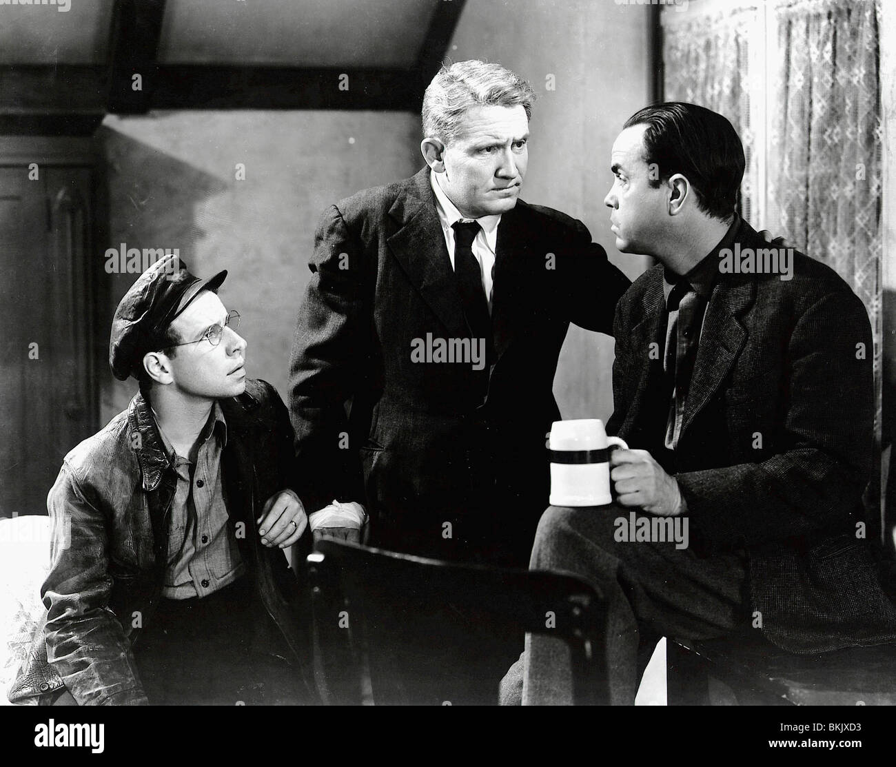 DAS SIEBTE KREUZ (1944) HUME CRONYN, SPENCER TRACY SEVC 005 P Stockfoto