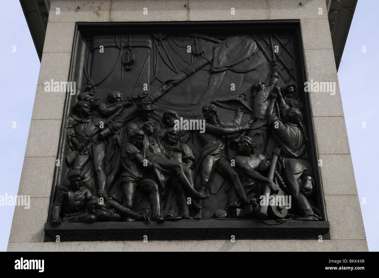 England erwartet, dass jeder Mann wird tun seine Pflicht Relief auf Nelson Säule, Trafalgar Square, London, England, UK Stockfoto