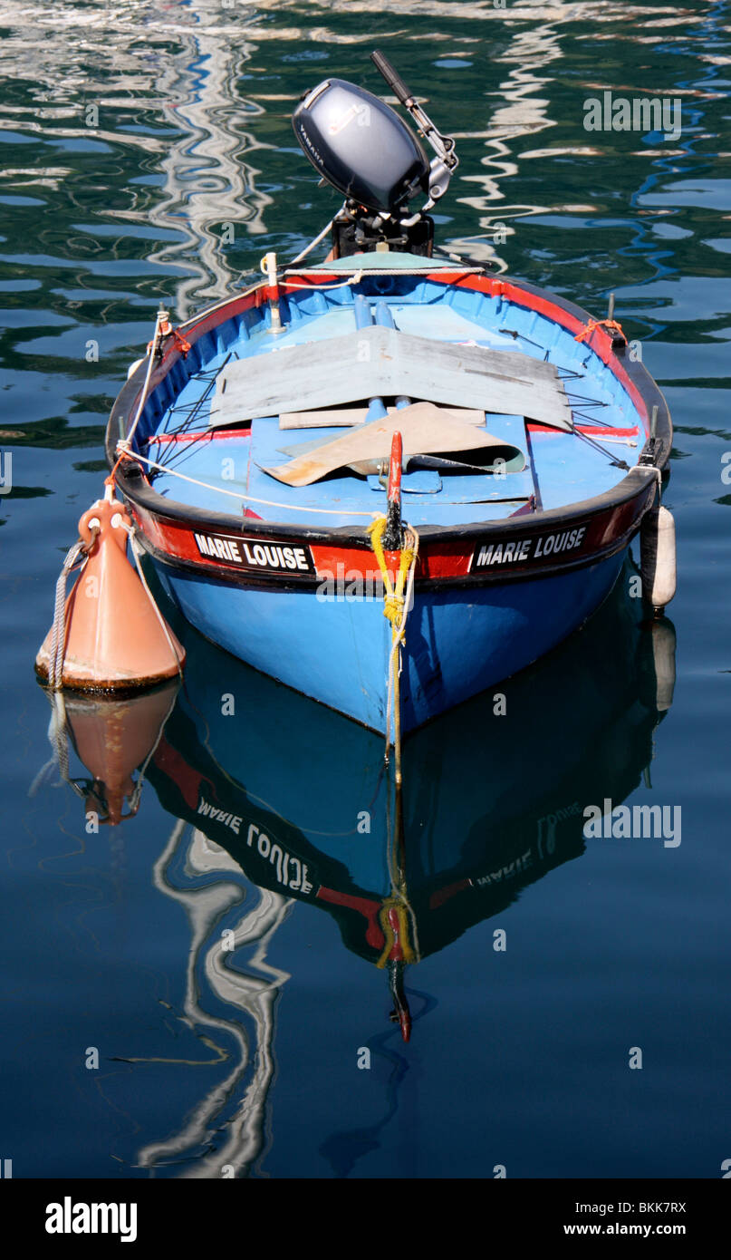 bunte Fischerboote vertäut im Hafen, Nizza, Frankreich, Europa Stockfoto