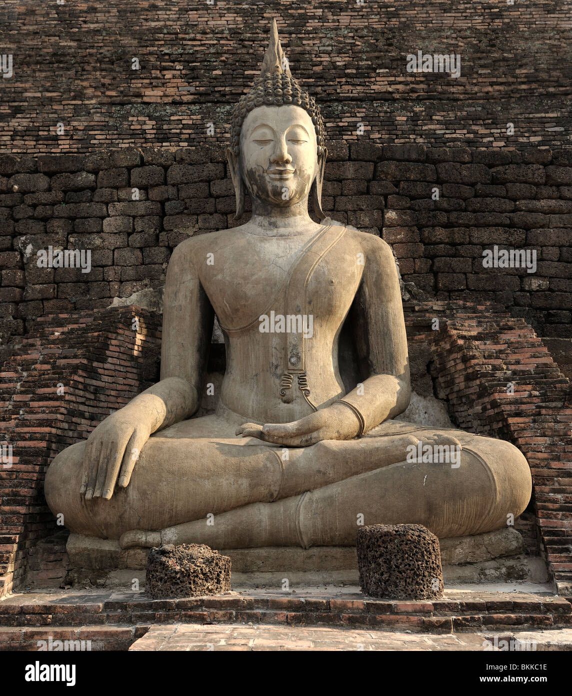 Buddha-Statue, Wat Mahathat, Sukhothai Historical Park, UNESCO World Heritage Site, Thailand Stockfoto