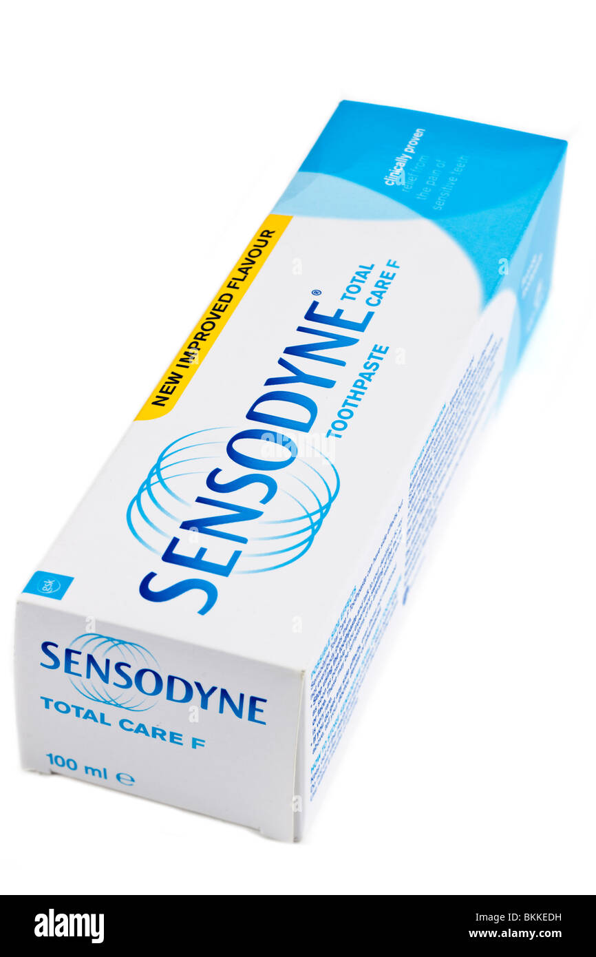 100 ml Box Tube Sensodyne total Care F Zahnpasta Stockfoto