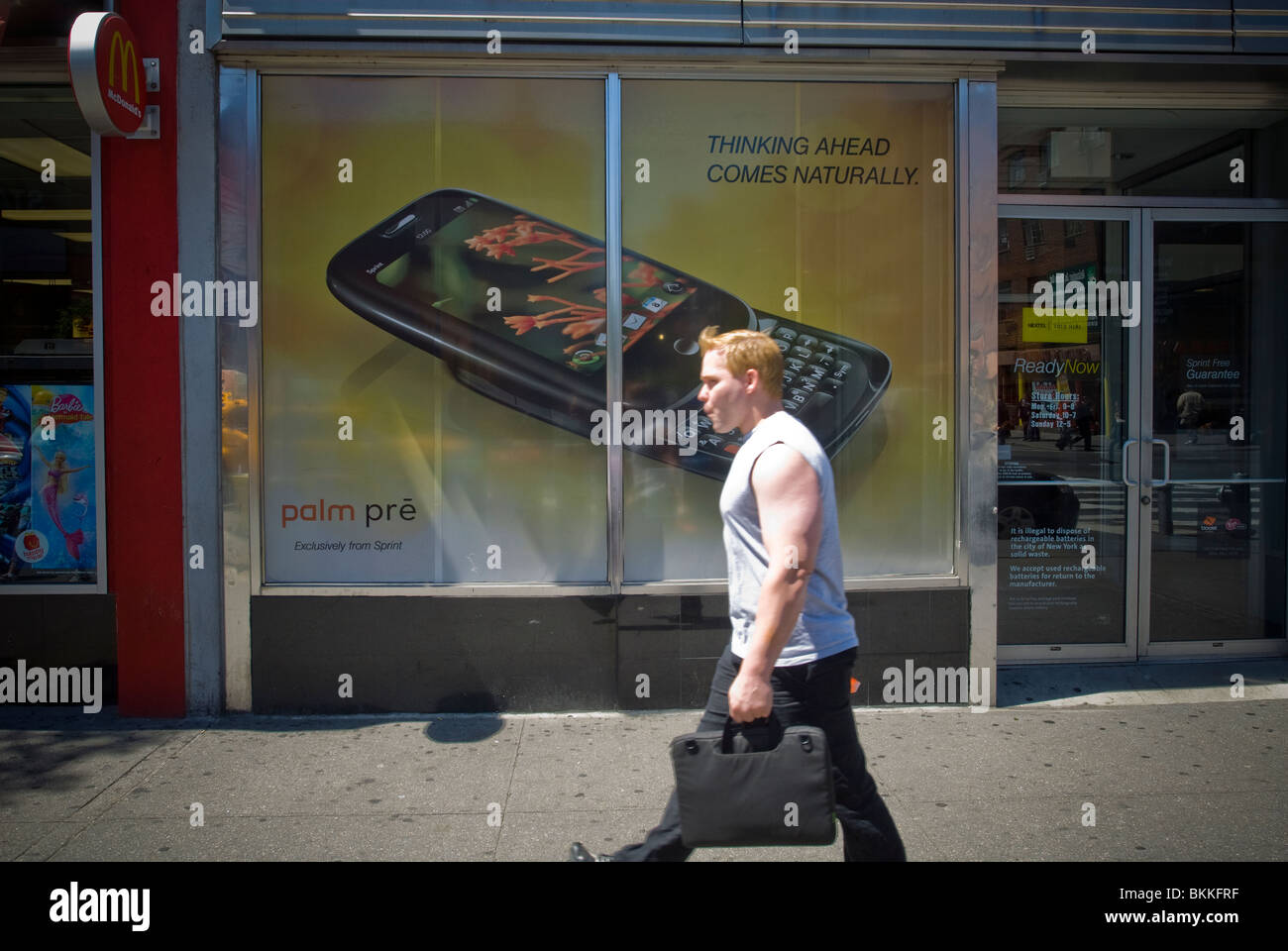 Eine Anzeige für Palm Pre-Handys gesehen auf einen Sprint/Nextel in Greenwich Village in New York Stockfoto