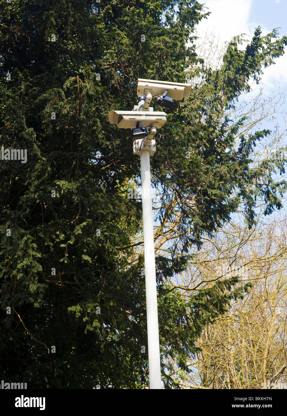 Security CCTV-Kameras an einem Mast Stockfoto