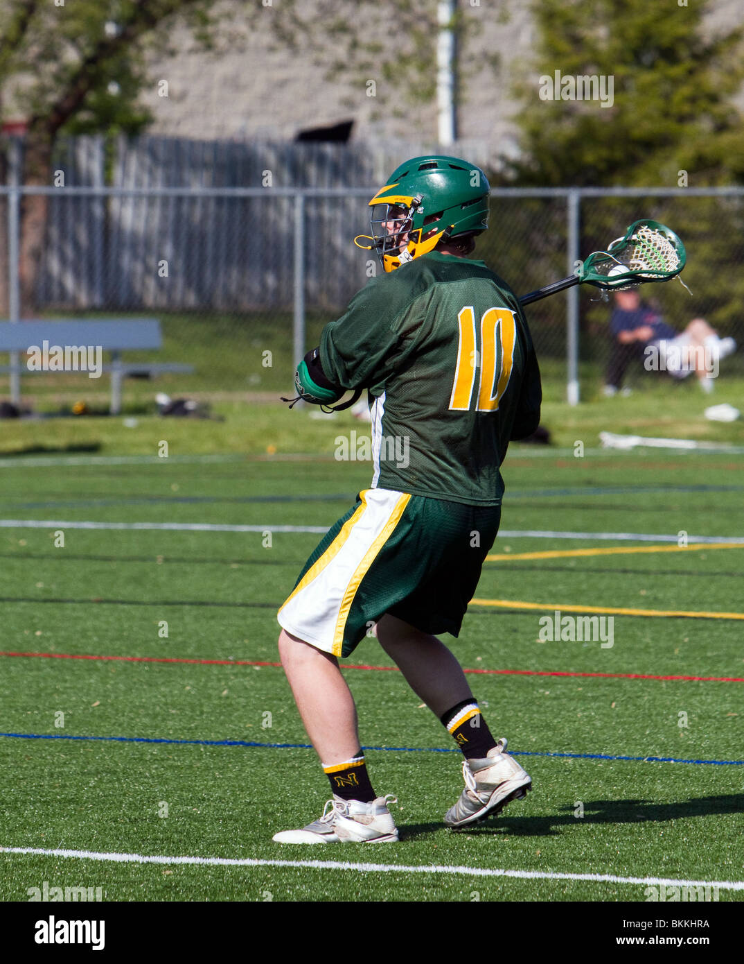 Jungen High School Varsity Lacrosse Spiel. Stockfoto