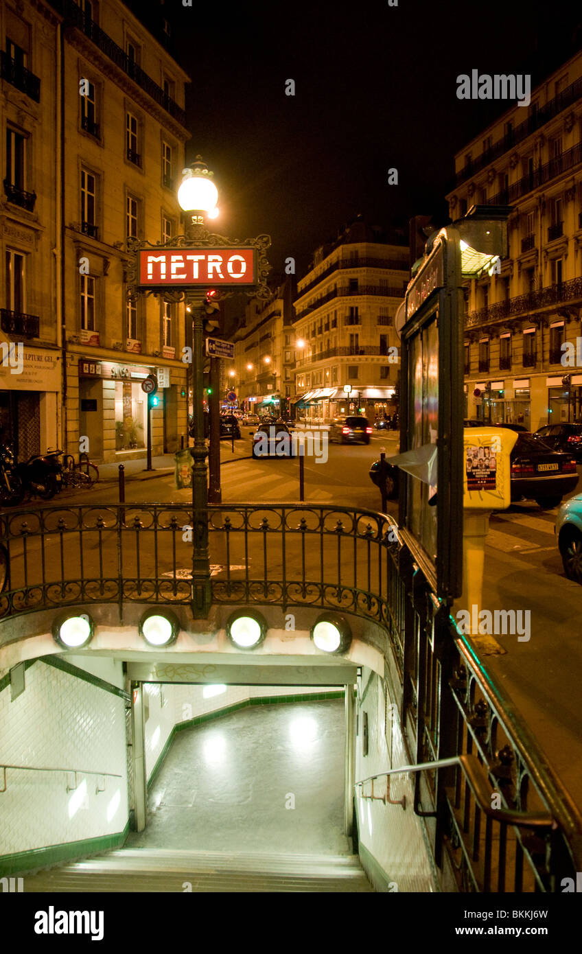 Eine u-Bahnstation in Paris Stockfoto