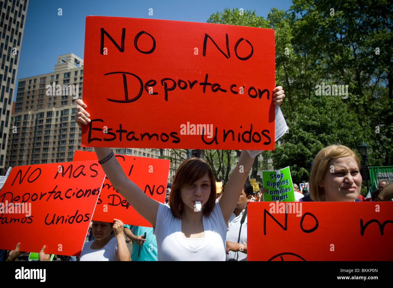 Gewerkschaftsmitglieder, Immigranten und ihren Anhängern Kundgebung gegen Arizona Bill SB 1070 in Lower Manhattan in New York Stockfoto
