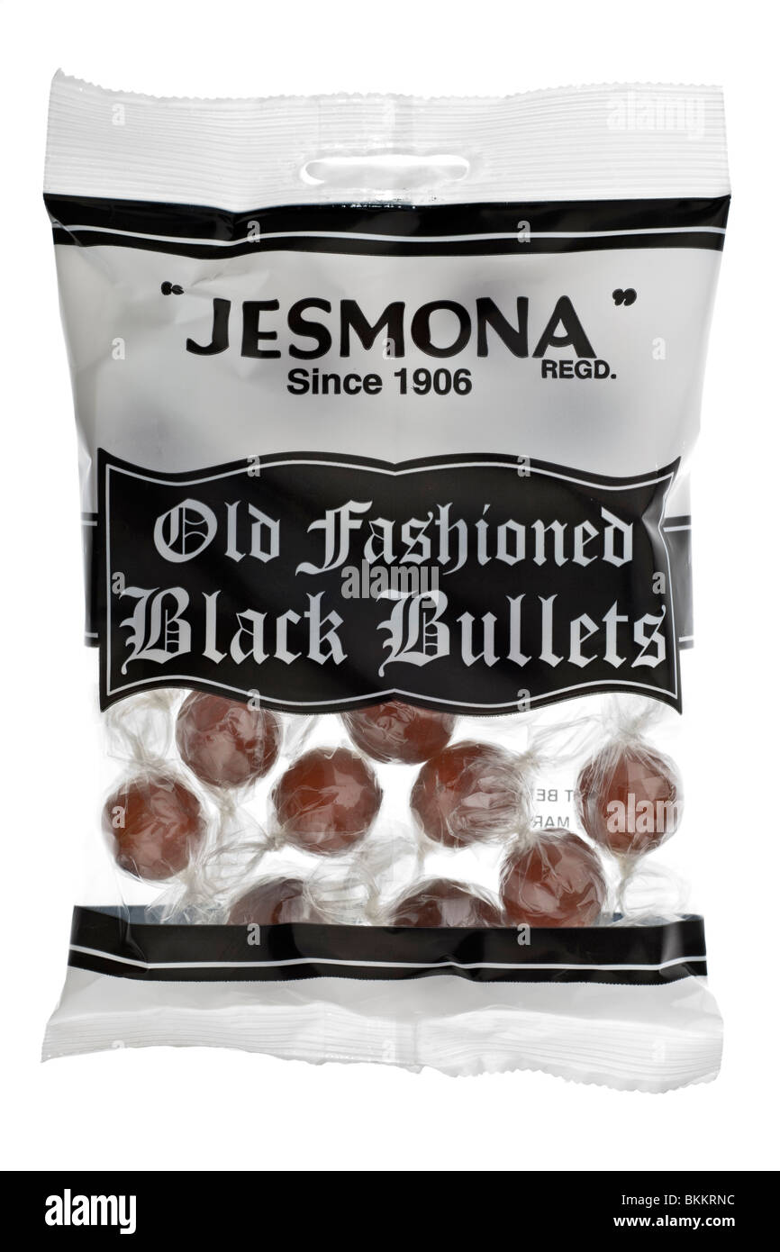 Tasche von Jesmona alten altmodischen schwarzen Kugeln gekochte Süßigkeiten Stockfoto