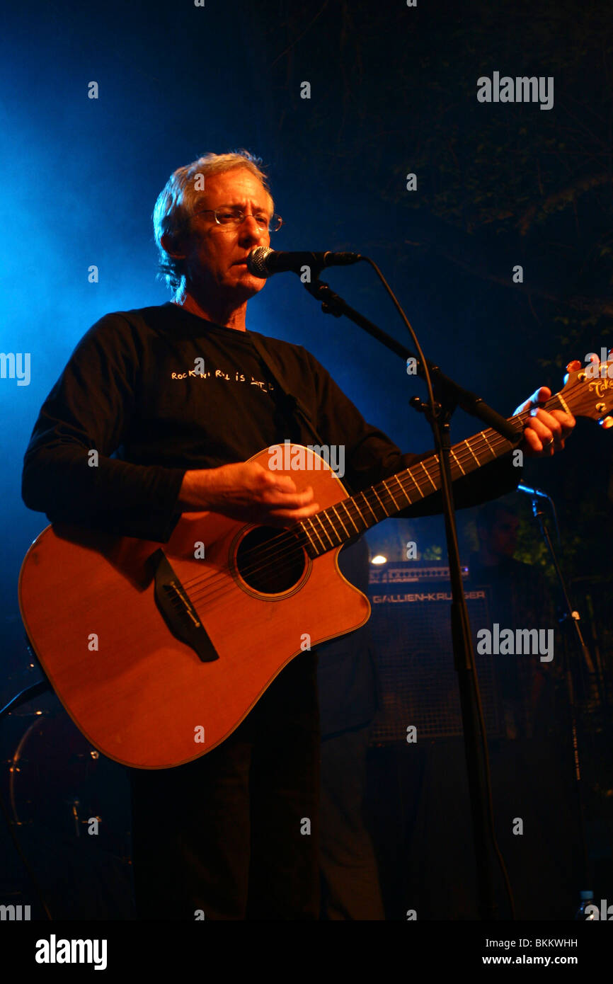 Israelischer Sänger Gidi Gov ist in Tel Aviv durchführen. 23. April 2007. Stockfoto