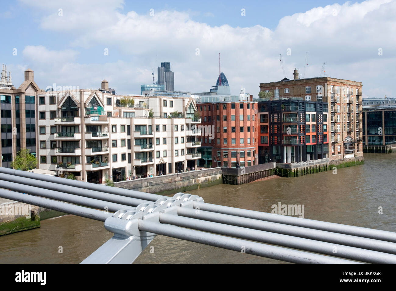 Luxus-Appartements auf der Böschung London Stockfoto