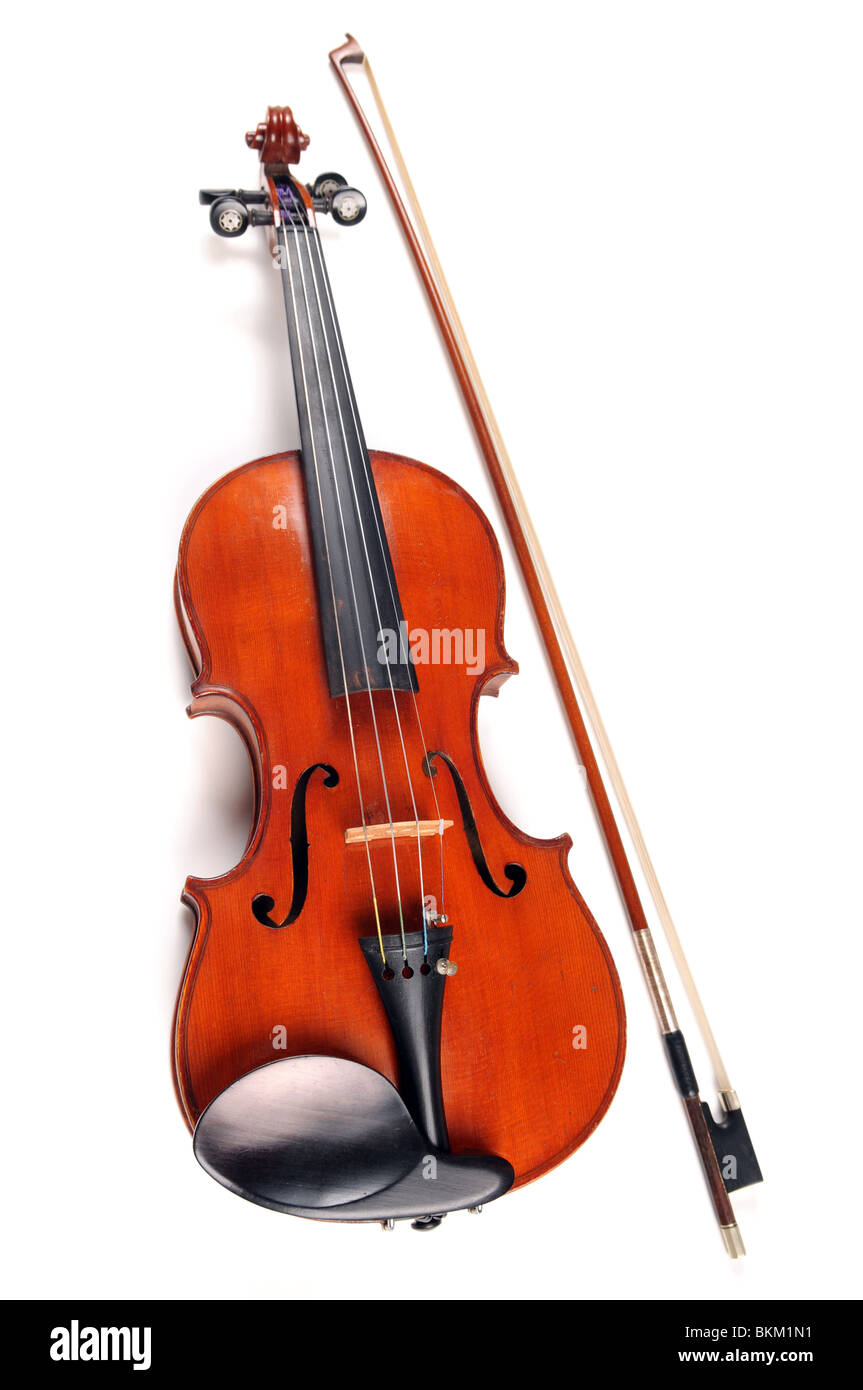 Vintage Violine mit Bogen auf weißem Hintergrund Stockfoto