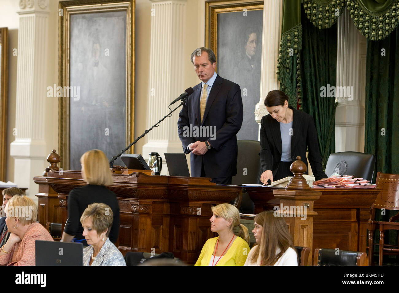 Vizegouverneur David Dewhurst führt den Vorsitz in der Texas Senat Kammer während der Legislaturperiode 2009 im Capitol in Austin, TX Stockfoto