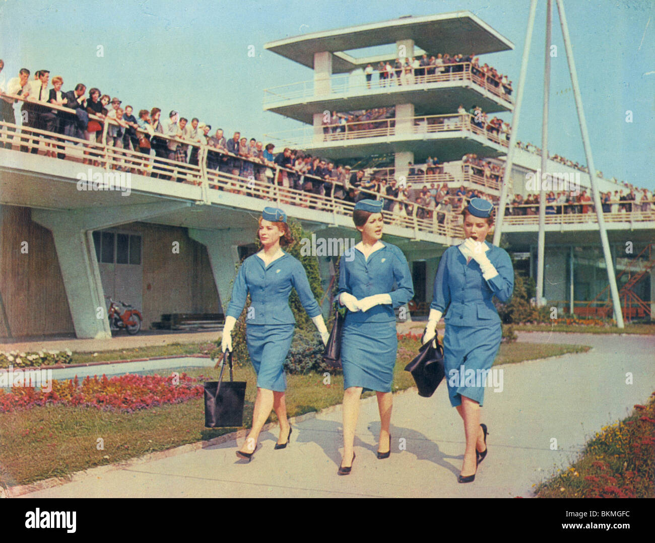 KOMMEN, FLIEGEN MIT ME (1963) LOIS NETTLETON, PAMELA TIFFIN, DOLORES HART CFWM 006FOH Stockfoto