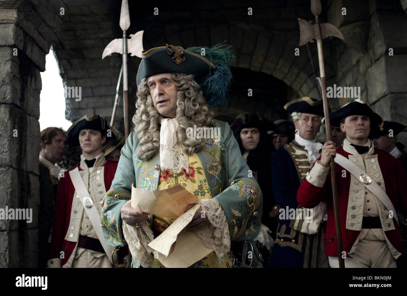 PIRATES OF THE CARIBBEAN: DEAD MAN ES CHEST (2006) JONATHAN PRYCE CREDIT DISNEY PDMC 001-10 Stockfoto