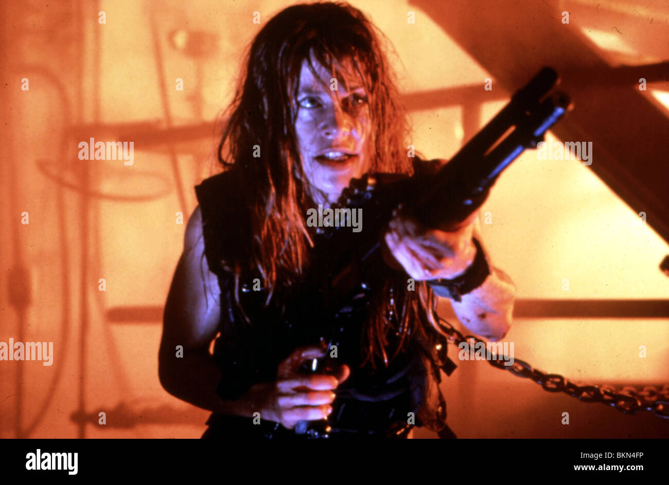 TERMINATOR 2: URTEIL TAG (1991) LINDA HAMILTON TR2 004 Stockfoto