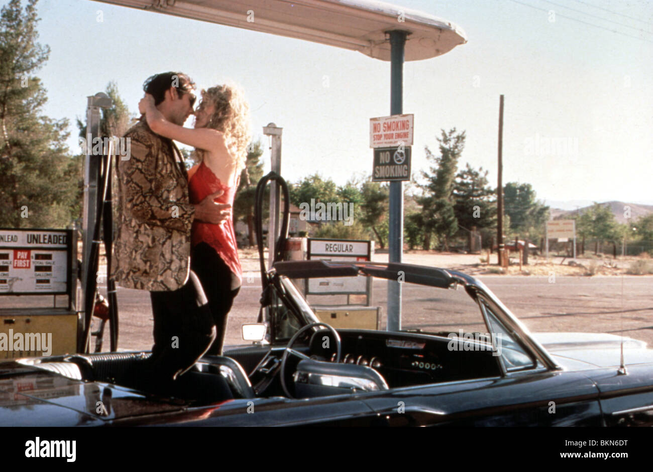 WILD AT HEART (1990) NICOLAS CAGE, LAURA DERN WAS 054 Stockfoto