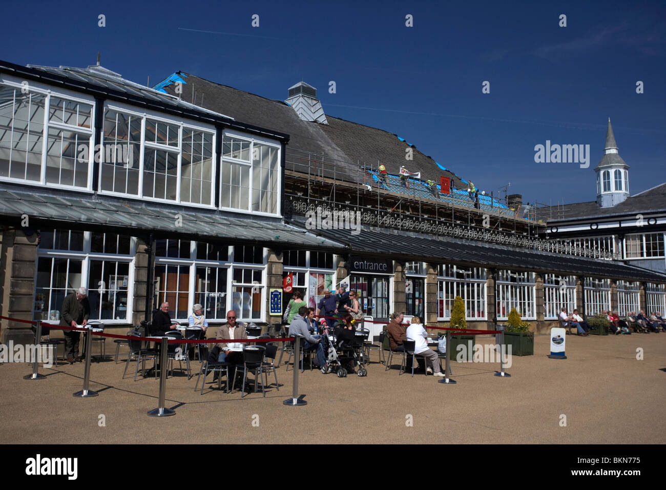 die Tourist Information Centre in den Pavillon im Garten Pavillon Buxton Derbyshire England UK Stockfoto