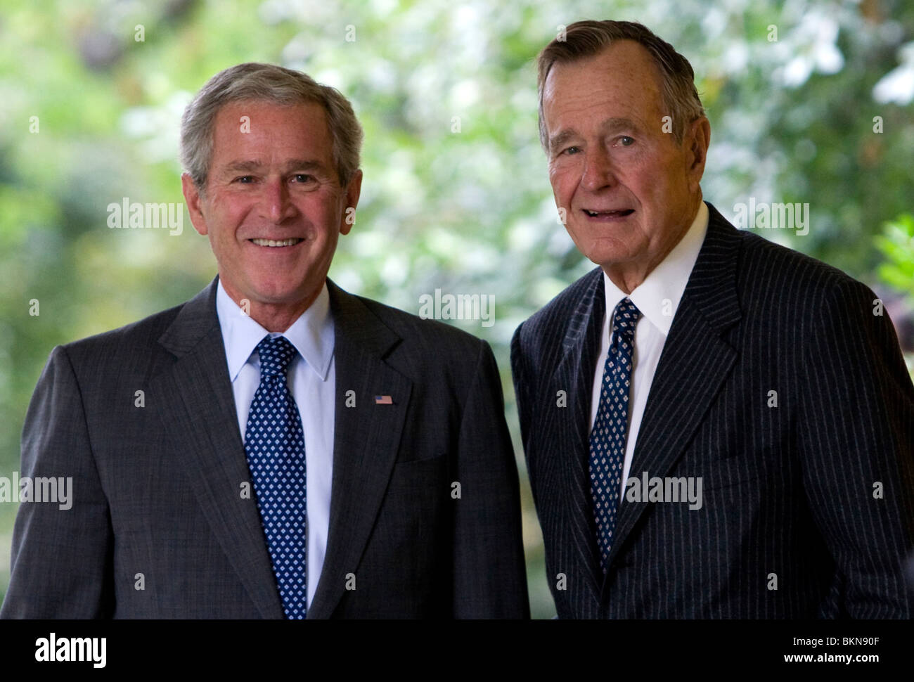 Der ehemalige Präsident George Bush und Sohn Präsident George w. Bush. Stockfoto