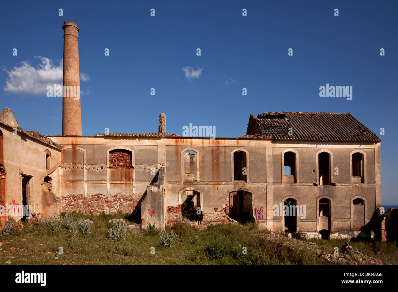 Verfallene Zuckerfabrik, Nerja, Spanien Stockfoto