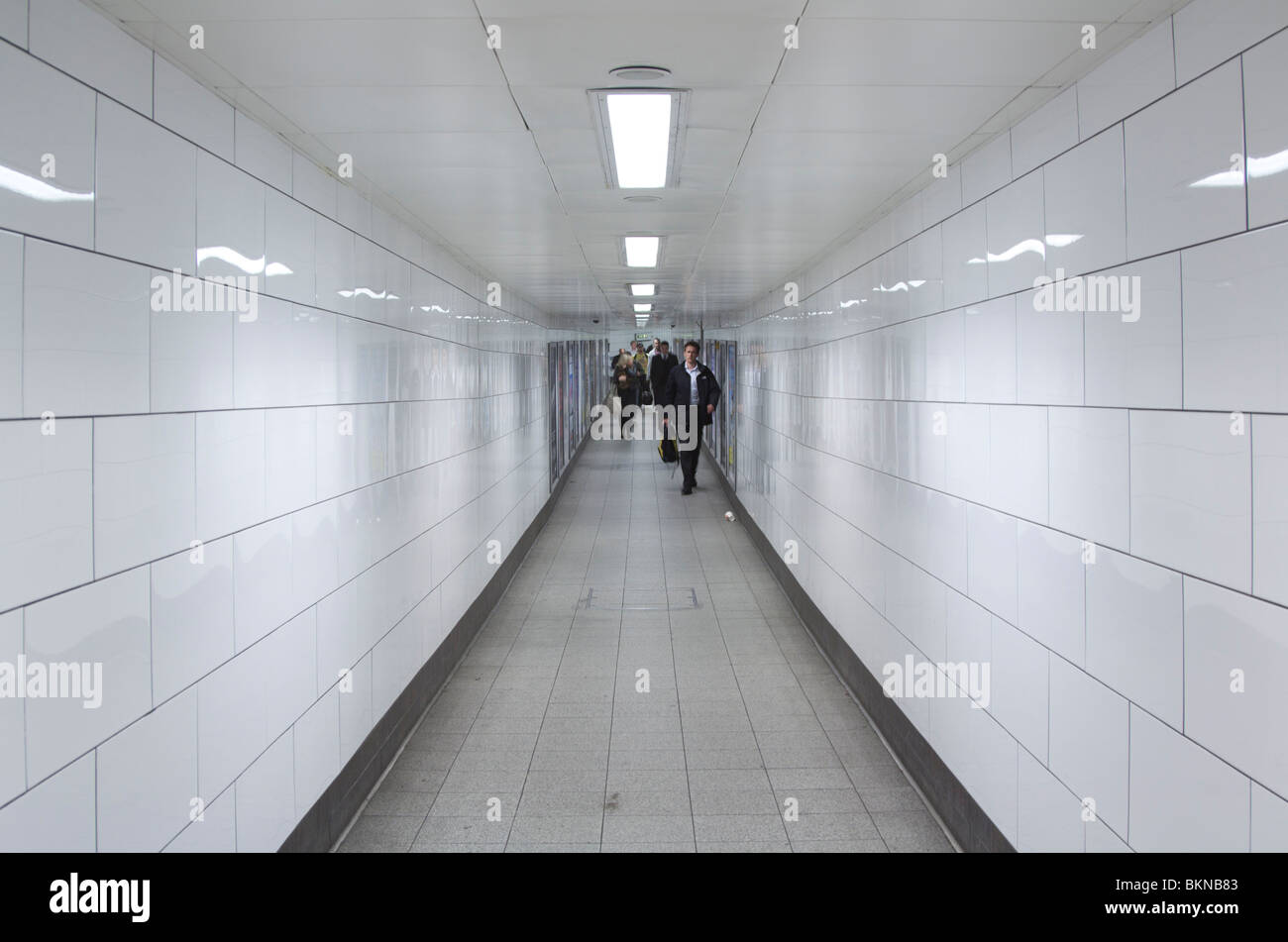U-Bahn-Station Oxford Circus Passagier Tunnel London Stockfoto