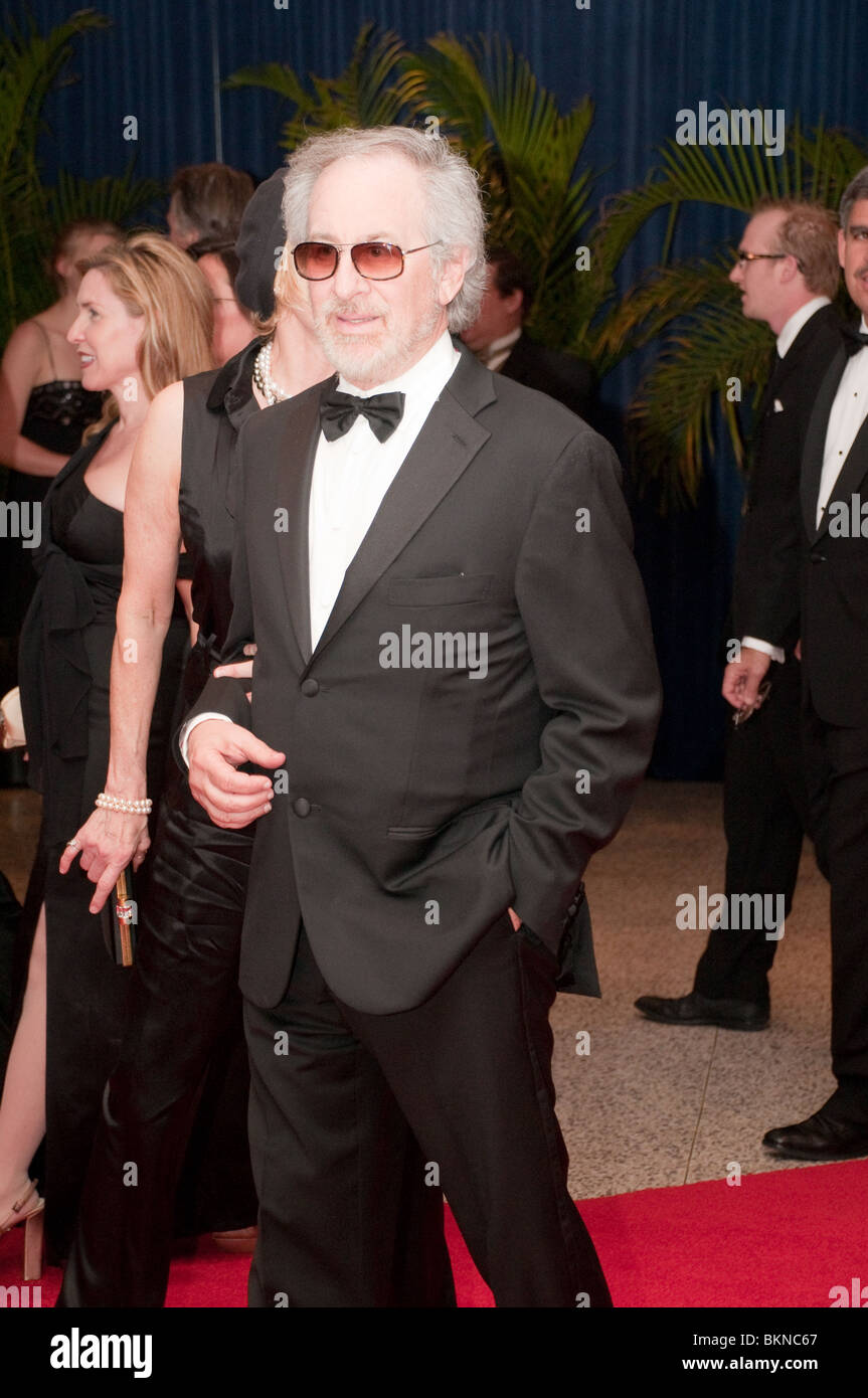 Regisseur Steven Spielberg kommt abends der White House Correspondents' Association. Stockfoto