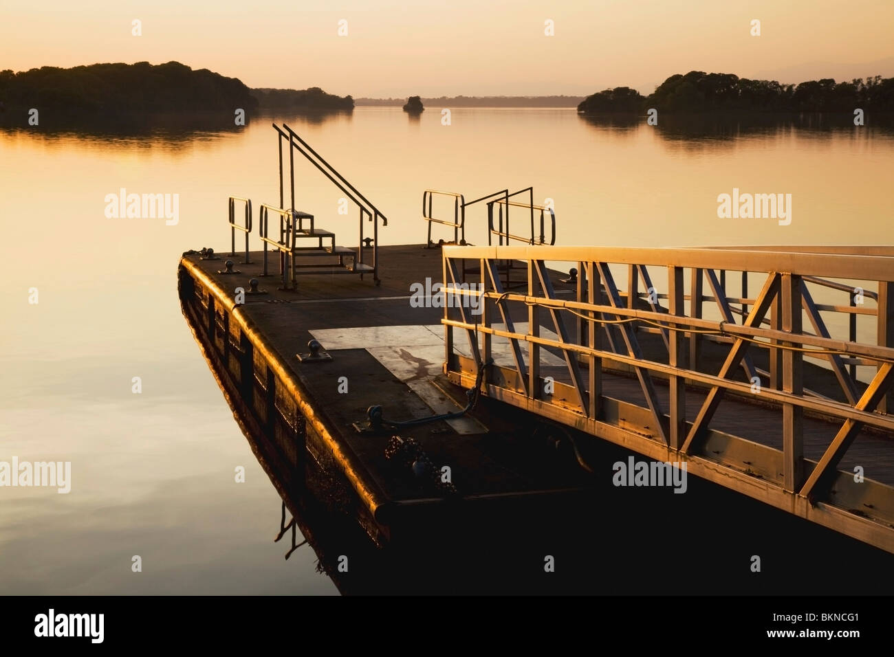 Killarney, County Kerry, Irland; Ein Dock im Lough Leane Stockfoto