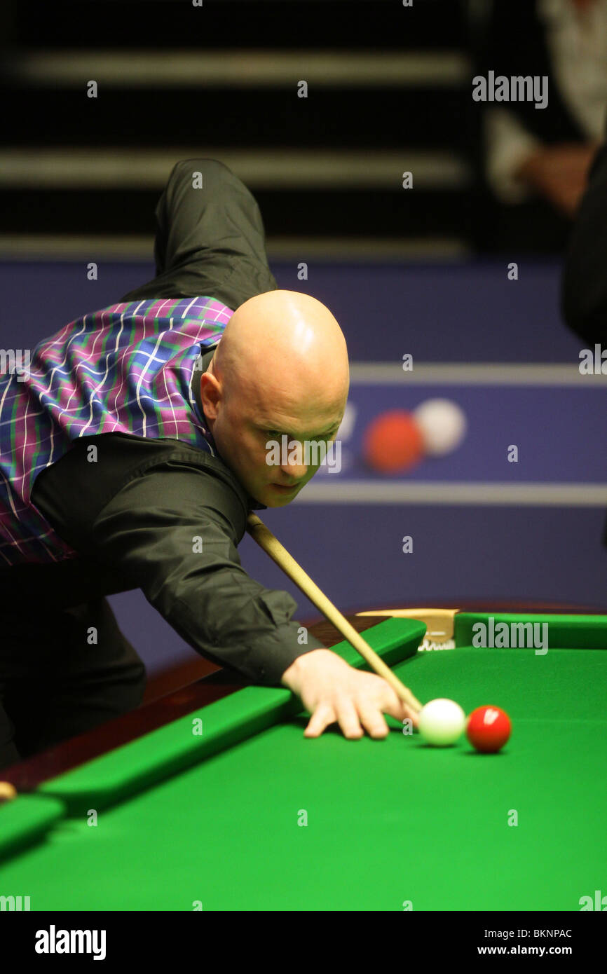 MARK KING WORLD SNOOKER CHAMPIONSHIP der Tiegel SHEFFIELD ENGLAND 19. April 2010 Stockfoto
